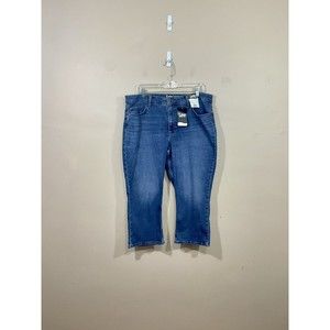 Lee Womens Midrise Capri Jeans 18M Blue Medium Wash Regular Fit NWT